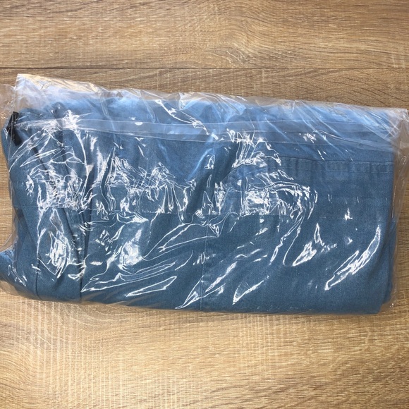 NEW - Denim & Co. "How Timeless" Bermuda Shorts with Pockets bleached denim, 1X - Picture 4 of 4